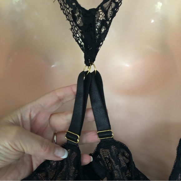 Daisy Fuentes Nighty - Picture 6 of 11